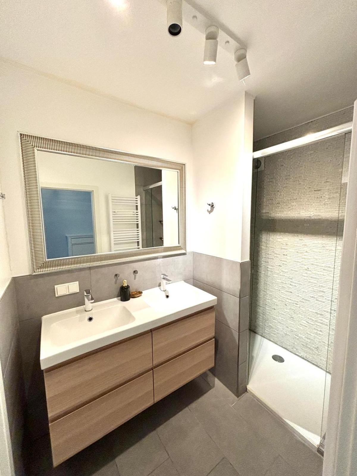 Beautiful Two Bedroom Apartment In Luxembourg City Center Ngoại thất bức ảnh
